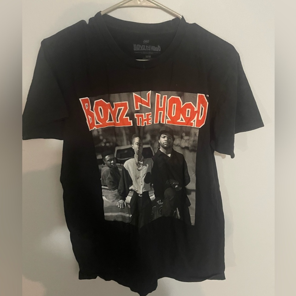 Black T shirt